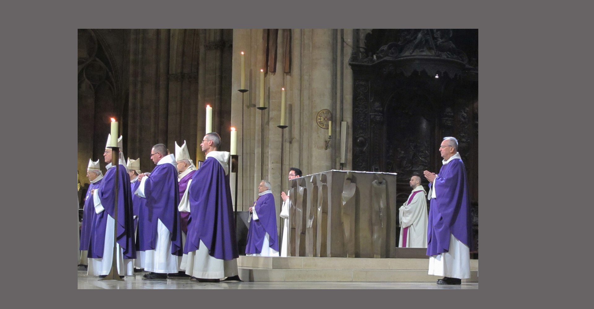 Notre Dame de Paris -Messe d’enterrement du père Delfieu - Février 2013